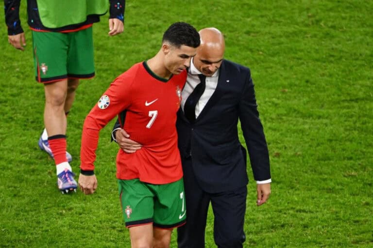 Liga Nações: Ronaldo regressa ao 'onze' de Portugal na estreia de Renato Veiga