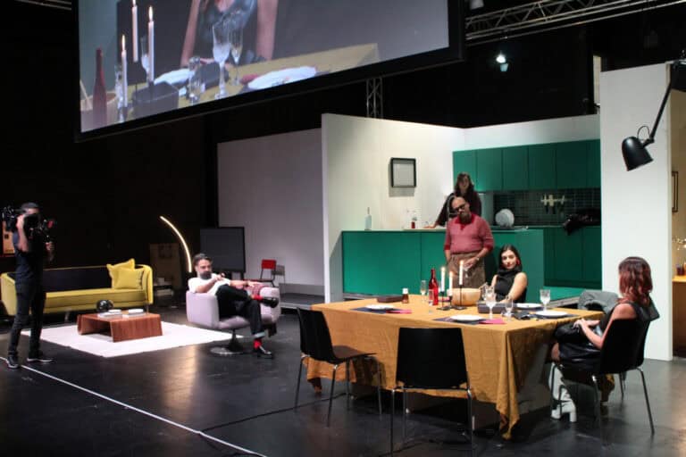 ´Crocodille Club` leva os "terrores" da democracia para palco