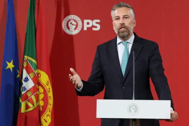 PS decide voto no orçamento na segunda-feira