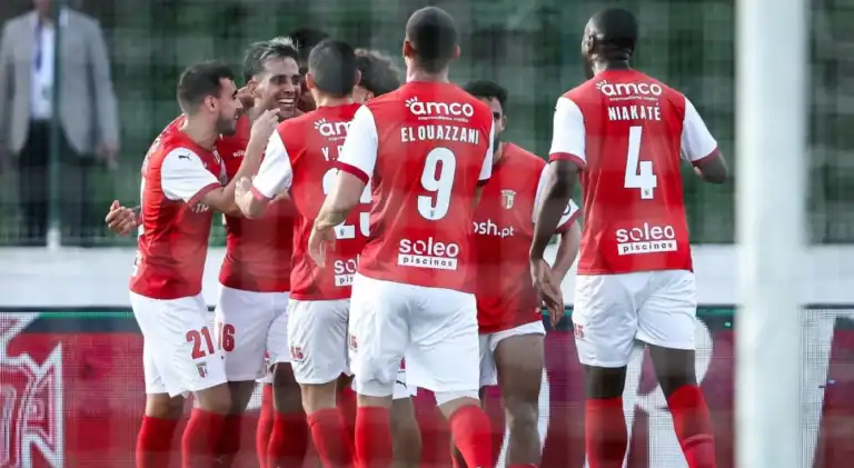 Moutinho "salva" SCB do prolongamento com 1º de Dezembro