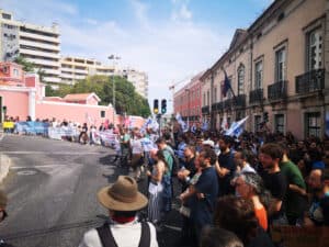Bolseiros de investigação manifestam-se em Lisboa contra precariedade