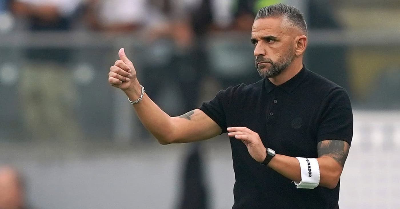 Rui Borges espera Vitória SC adaptado à mudança no Djurgarden e ao relvado&nbsp;