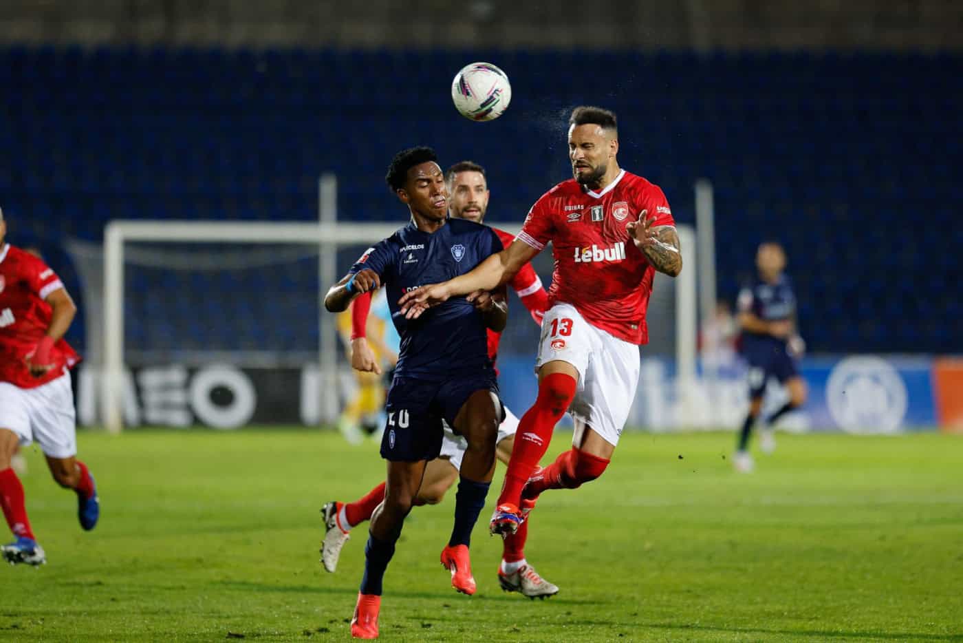 Gil Vicente perde nos Açores e desce ao 10.º lugar do campeonato