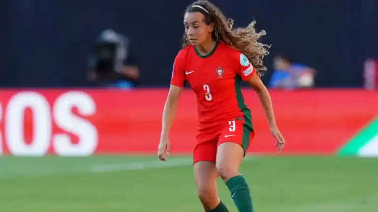 Alícia Correia quer Portugal a mostrar favoritismo diante do Azerbaijão em campo