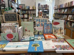 Cheques-livro para jovens de 18 anos começam a ser emitidos a 04 de novembro 