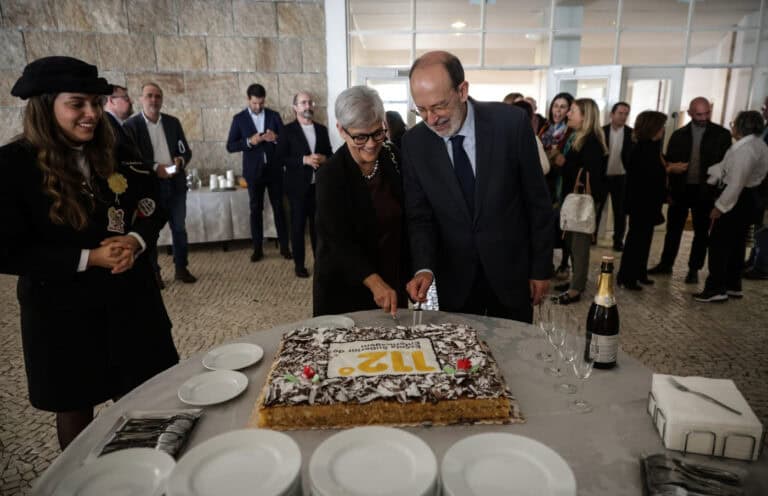 Enfermagem em negociações com Medicina para doutoramento conjunto