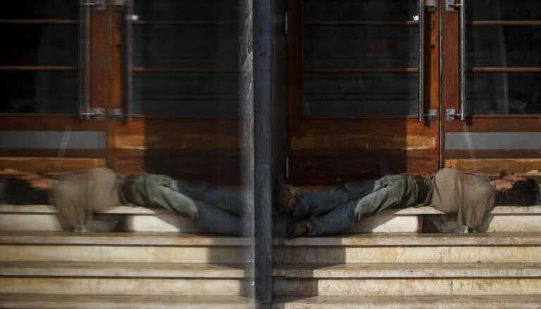 Número de pessoas sem-abrigo aumentou 23% em 2023