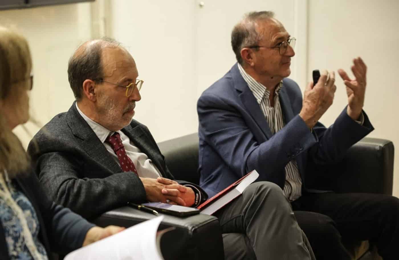 UMinho Editora lança livro de memórias e reflexões dos 50 anos do 25 de abril