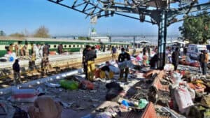 Explosão em estação ferroviária no sudoeste do Paquistão mata 20 pessoas&nbsp;