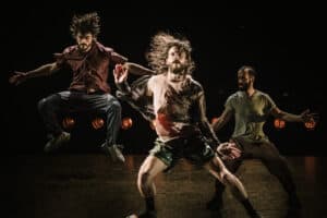 O amor e ódio das relações familiares dançam em espetáculo no Theatro Circo