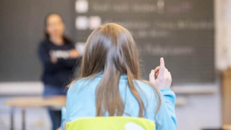 Alunos portugueses destacam-se por ouvir várias perspetivas antes de tomar posição