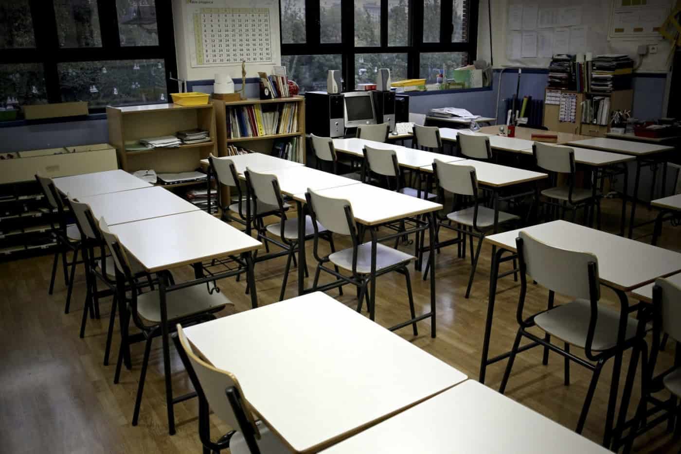 Vinte em cada 100 alunos carenciados reprovam nos 2.º e 3.º ciclos do ensino básico