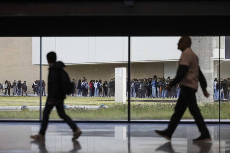 Pedidos de bolsa no ensino superior batem recorde ao ultrapassarem os 108 mil