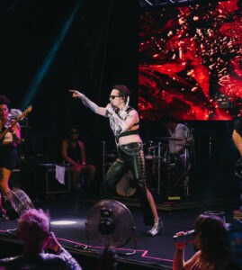 Johnny Hooker no Theatro Circo este sábado