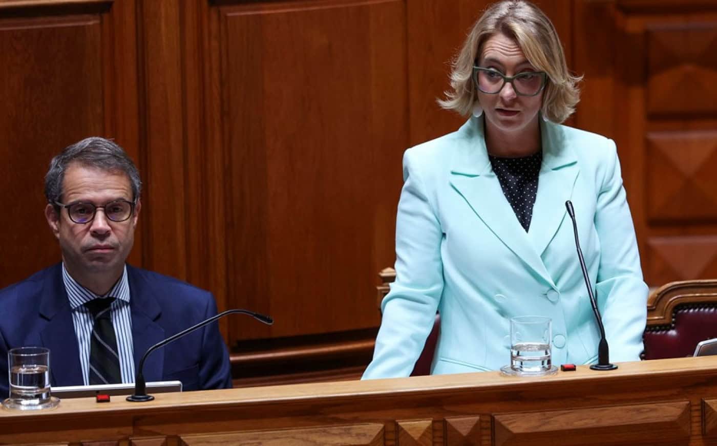 IRS Jovem vai permitir "estancar" emigração de jovens, defende Governo