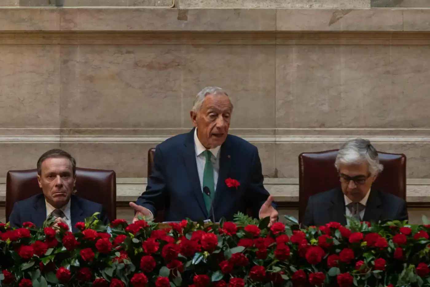 Parlamento comemora hoje 49 anos do 25 de Novembro com críticas da esquerda