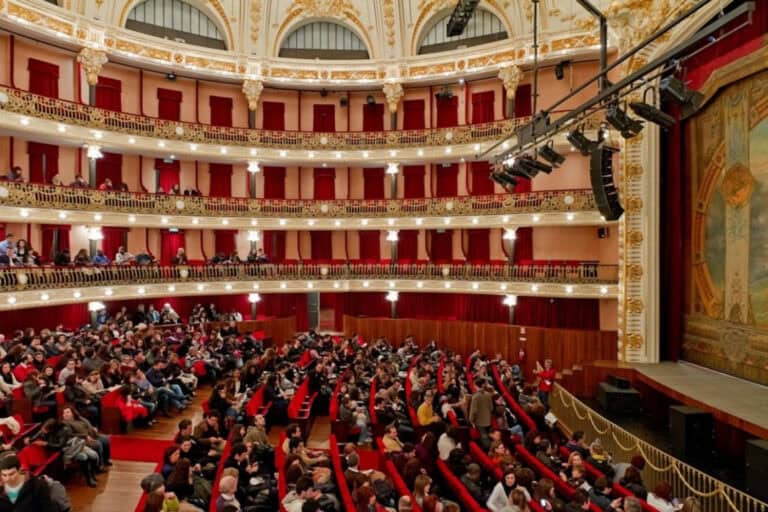 CTB sobe a palco para “tornar viva as palavras” de Fernando Pessoa