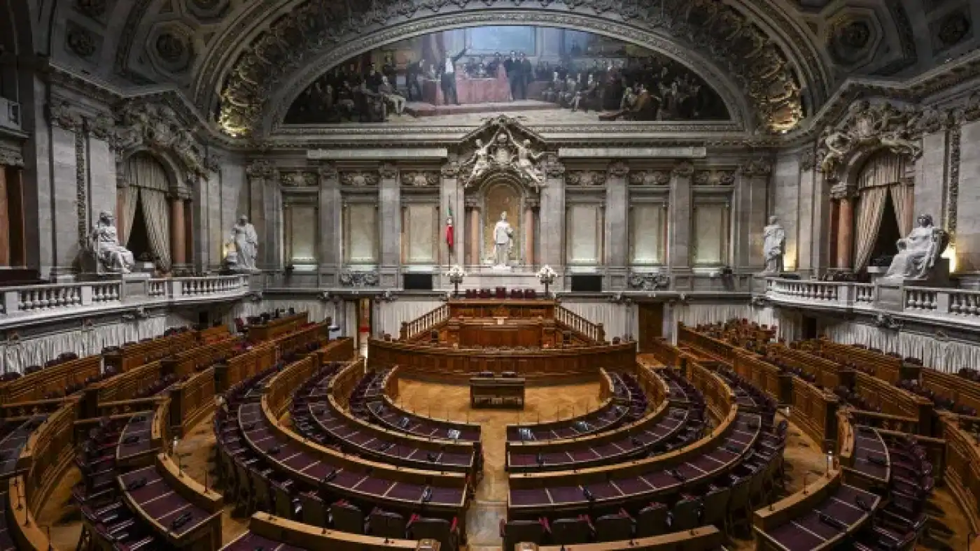 OE2025: Deputados aprovam descida do IRC em 1 ponto percentual&nbsp;