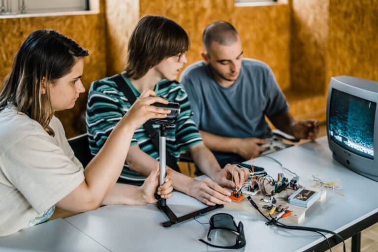 Atividades para crianças, música e experimentação em 2025 da Braga Media Arts