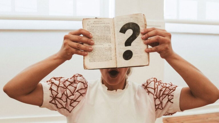 Espetáculo-oficina no Theatro Circo quer brincar de pensar