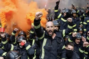 Bombeiros sapadores agendam manifestação nacional e greve a 15 de janeiro&nbsp;