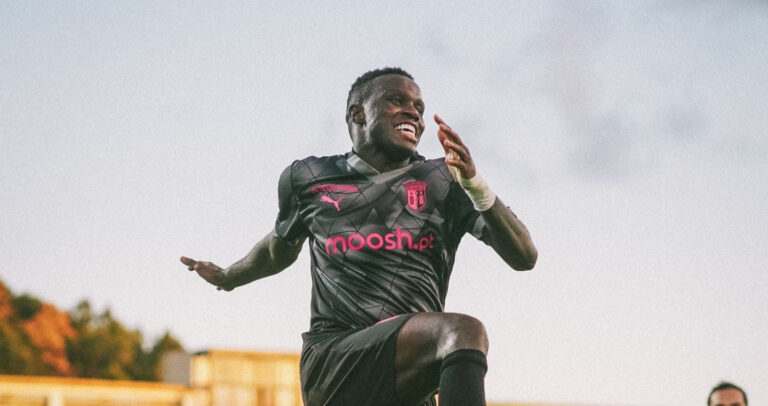 SC Braga regressa às vitórias com bis de Bruma