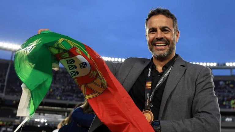 Artur Jorge eleito melhor treinador da América do Sul pelo jornal uruguaio El País