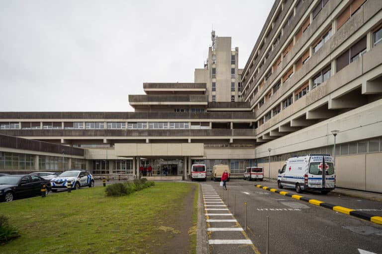 Infiltrações de água afetam atividade programada do Hospital de Santa Luzia&nbsp;