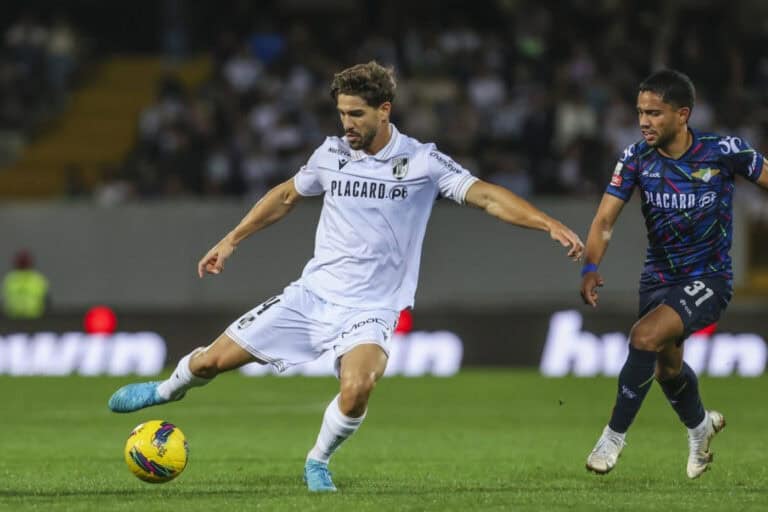 Tomás Ribeiro deixa Vitória SC e muda-se em definitivo para o Farense