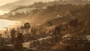 Incêndios destruíram mais de 12 mil estruturas em Los Angeles 