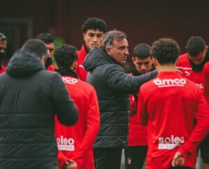Carvalhal pede sequência de vitórias no campeonato