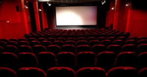Associações lançam petição pública para exigir salas de cinema mais inclusivas&nbsp;