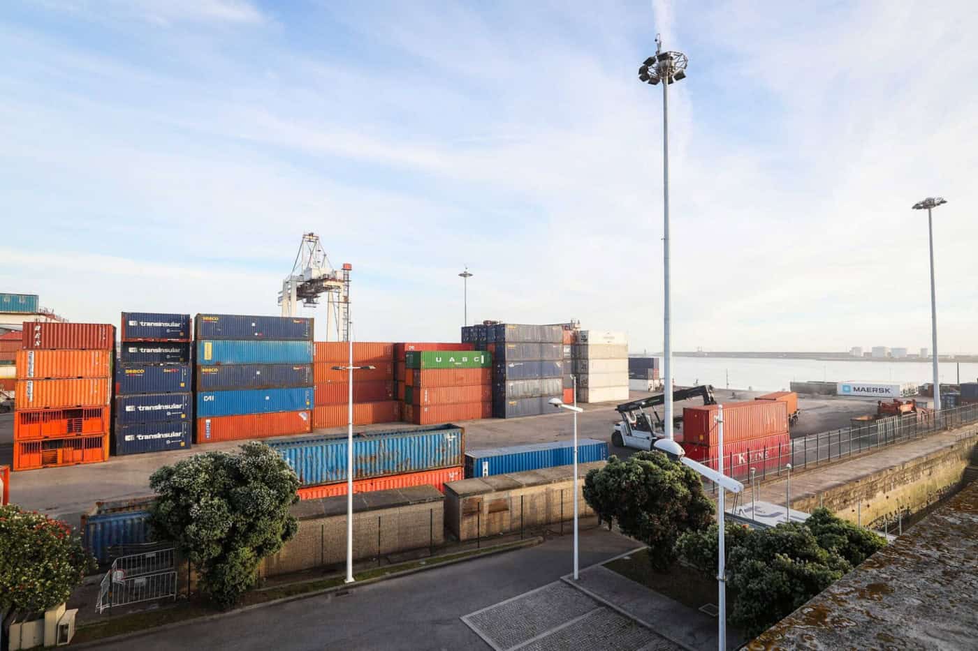 Exportações aumentaram 2,5% e importações subiram 1,9% em 2024