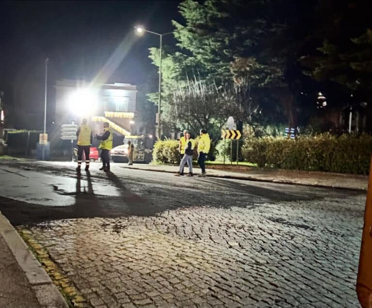 Pavimentação na rotunda ‘Sá de Miranda’ concluída com regresso do bom tempo