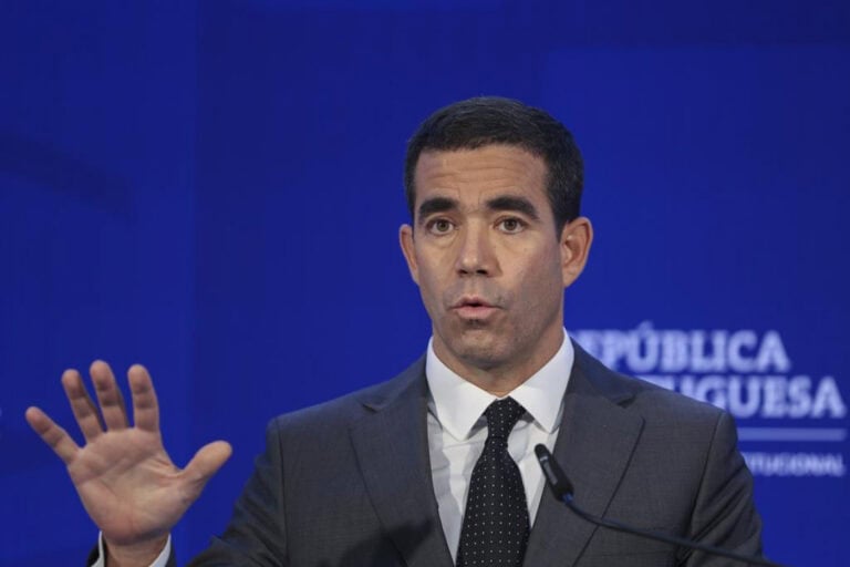 Governo vai construir dois centros de instalação temporária para imigrantes ilegais&nbsp;