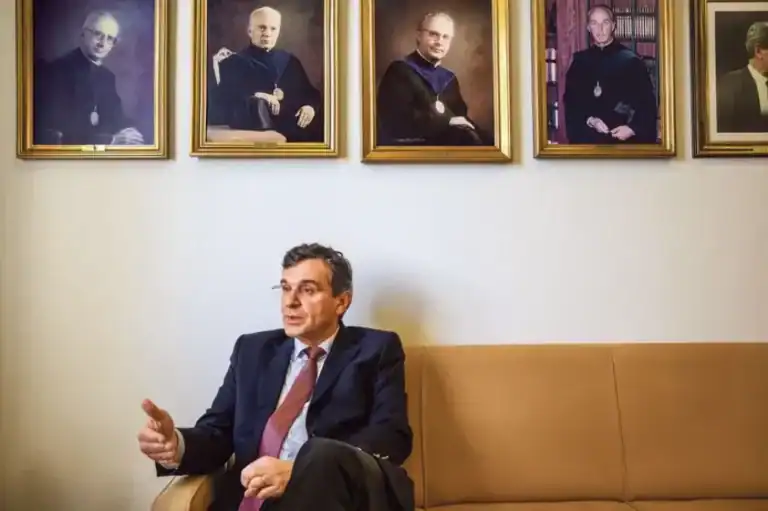 ULS Universitárias podem ter de responder a três ministros&nbsp;