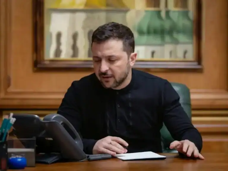 Zelensky diz a Vance que quer “garantias de segurança” antes de negociações de paz&nbsp;