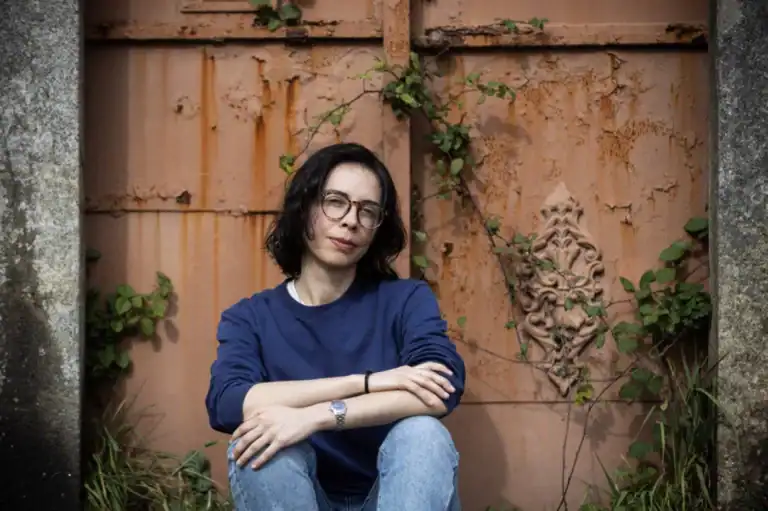 Prémio Literário Correntes d’Escritas atribuído a Andreia C. Faria por 'Canina'