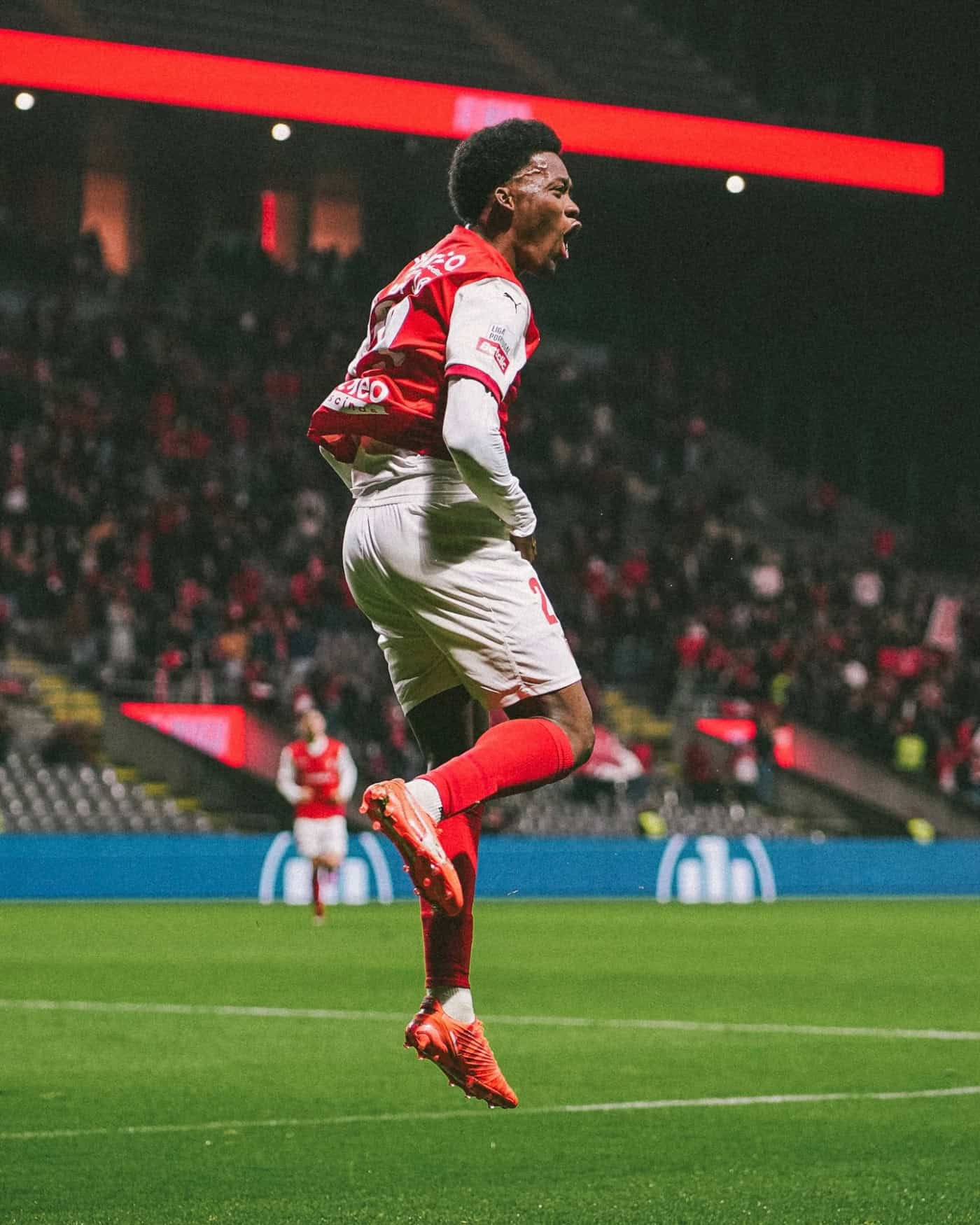 Gorby dá triunfo e fim-de-semana no pódio (à condição) ao SC Braga