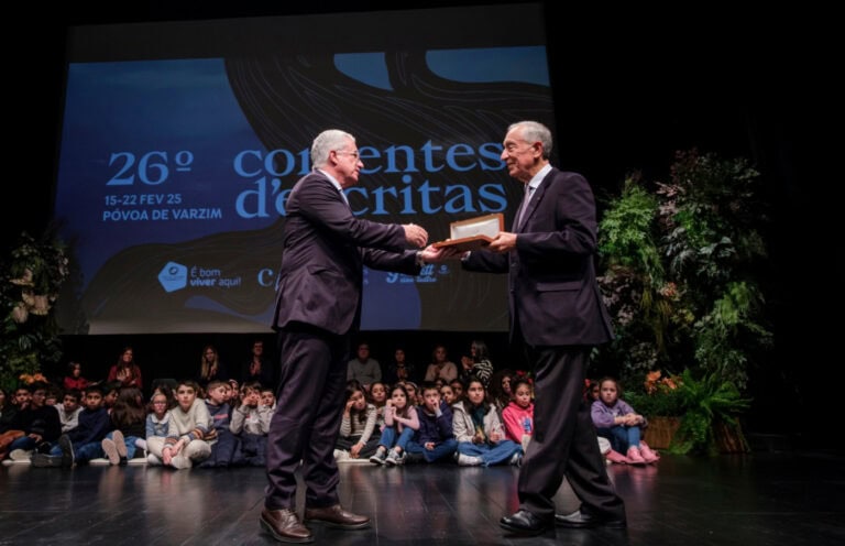 Presidente da República condecora festival literário Correntes d'Escritas&nbsp;