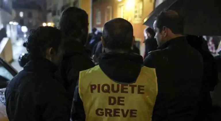 Greve da Administração Local pode afetar escolas e recolha de lixo&nbsp;