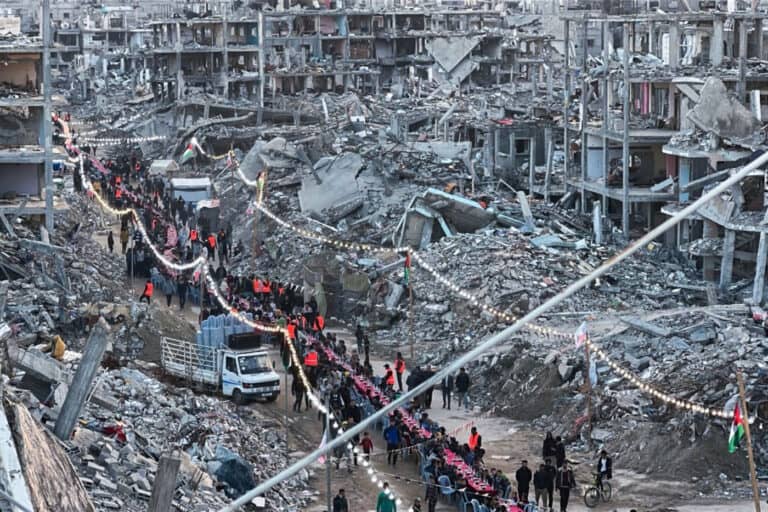 Israel suspende entrada de ajuda na Faixa de Gaza