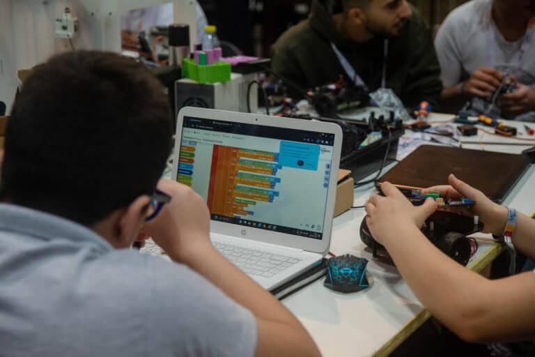 Roboparty traz a Azurém centenas de participantes de Portugal, Brasil e China