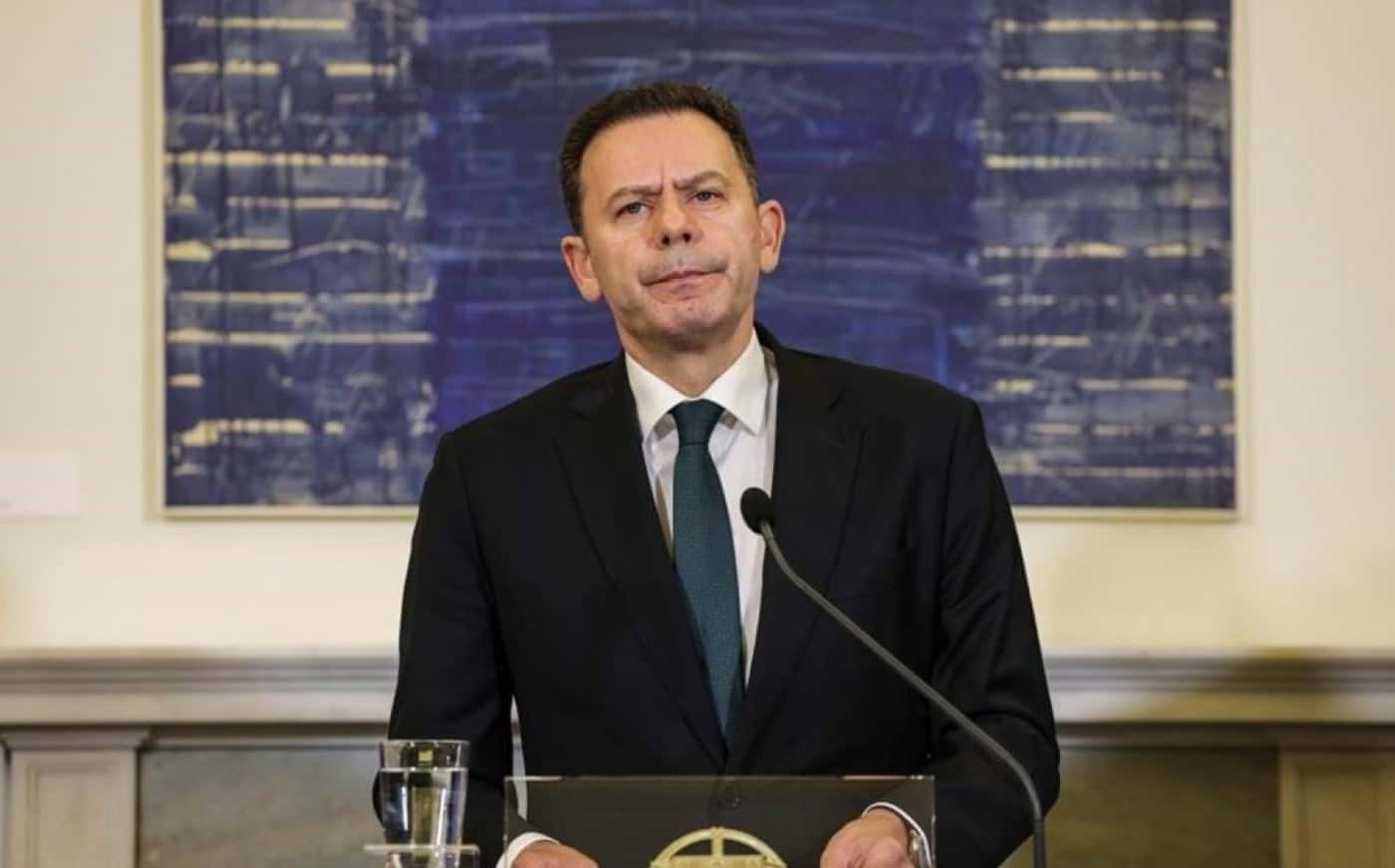 Governo aprova moção de confiança