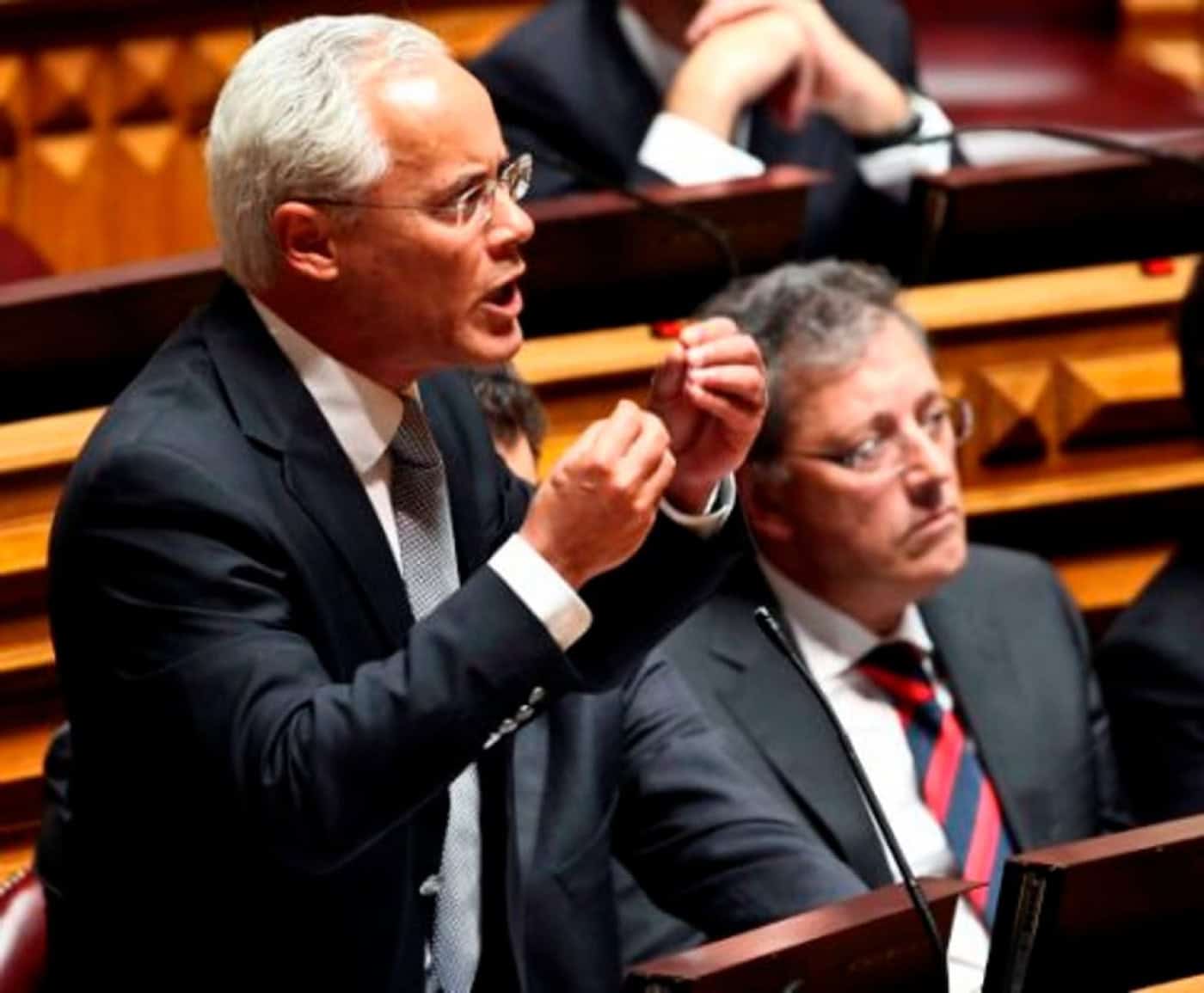 Concelhia de Braga do PSD assinala "percurso notável" de Miguel Macedo