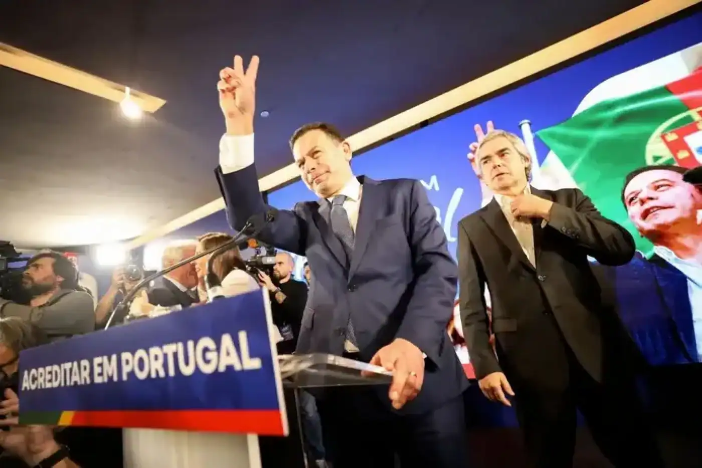 Sondagem Expresso/SIC: AD à frente do PS, indecisos batem recorde e atingem os 39%&nbsp;