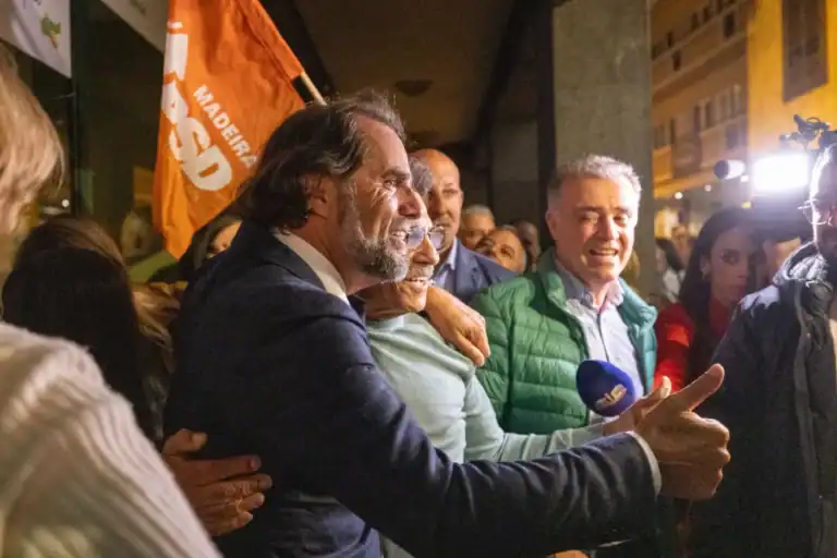 PSD e CDS acordam solução de governo maioritário na Madeira que inclui líder dos democratas-cristãos