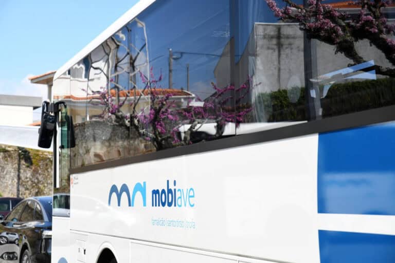 Rede de autocarros que liga Famalicão, Trofa e Santo Tirso com passes a 40€