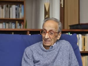 Fernando Guimarães vence Prémio Vida Literária Vítor Aguiar e Silva da APE&nbsp;