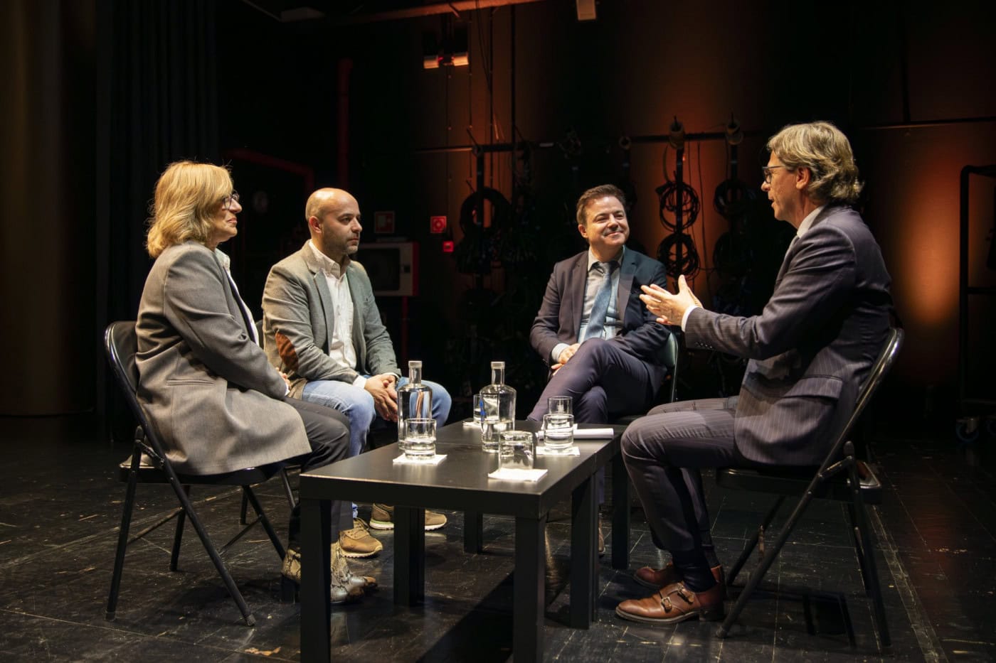 Secretário de Estado da Cultura promete programa de batismo de teatro para idosos e pessoas com deficiência